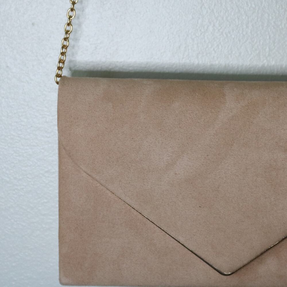 NWOT Faux Suede Beige & Gold Crossbody Clutch Purse‎ Handbag Formal - Picture 6 of 6